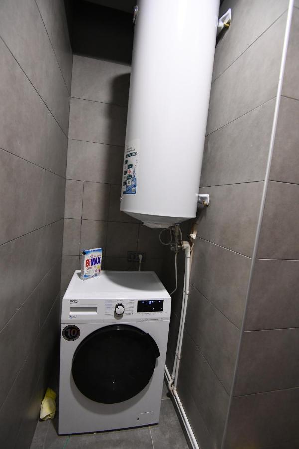 Capsuleplus Saburtalo Tbilisi ภายนอก รูปภาพ
